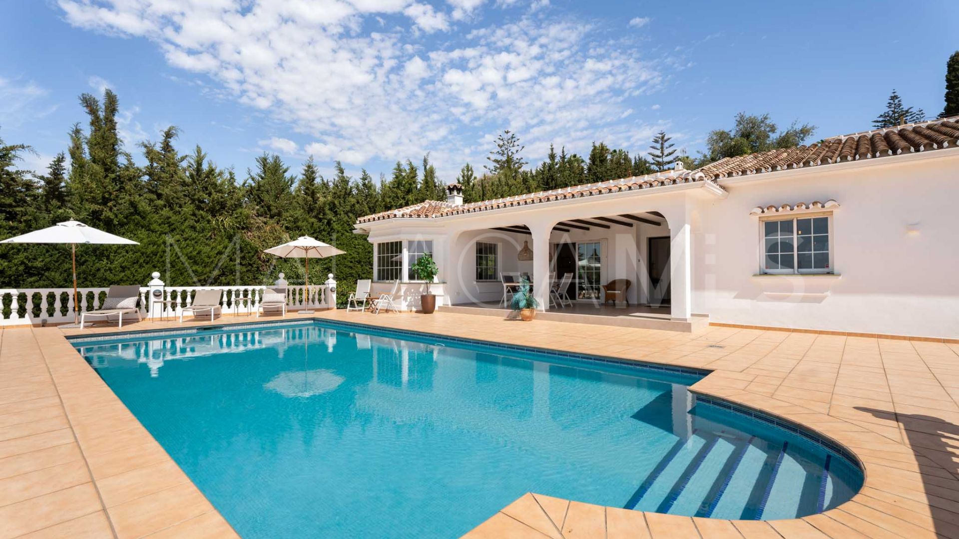 Villa for sale in Sierrezuela