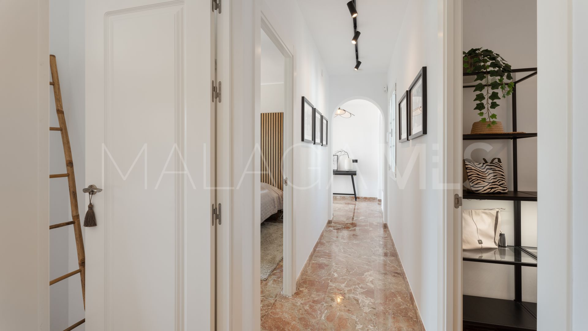 Villa for sale in Sierrezuela