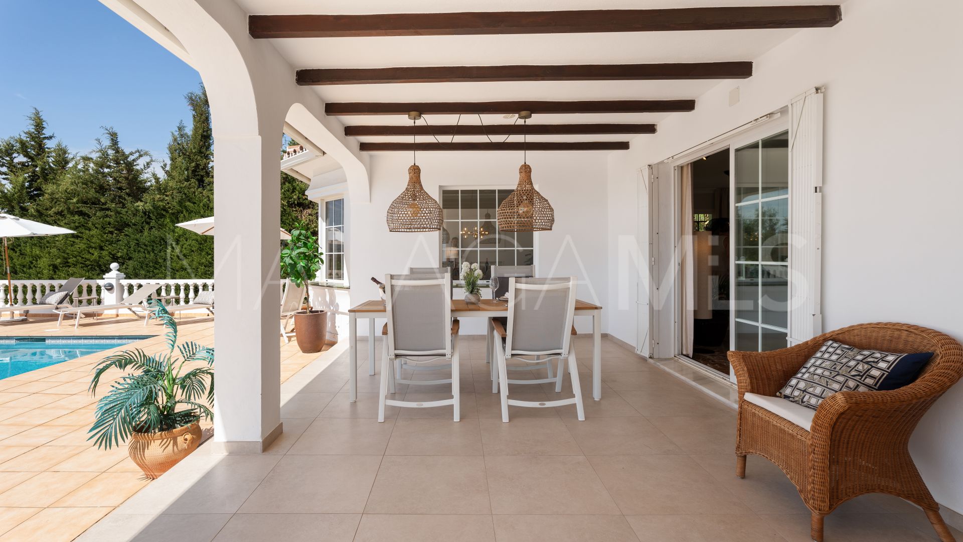 Villa for sale in Sierrezuela