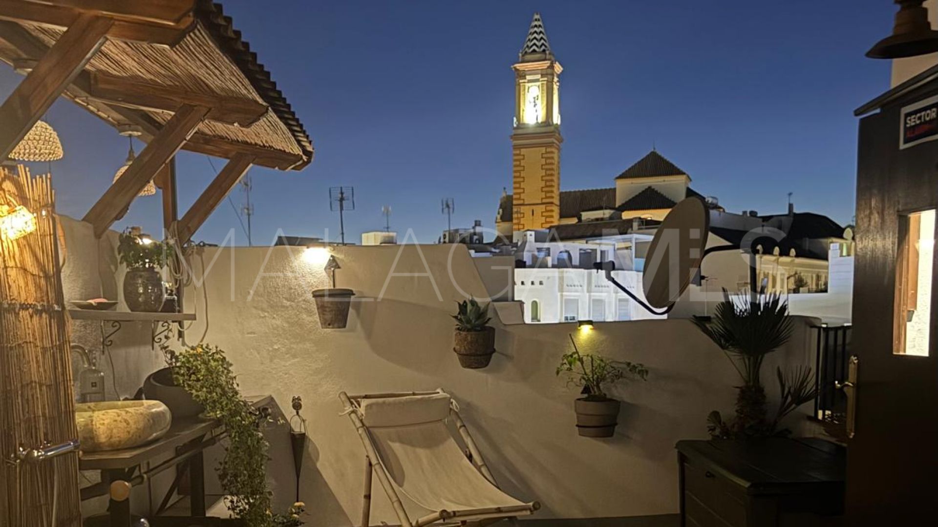 For sale town house with 2 bedrooms in Estepona Town