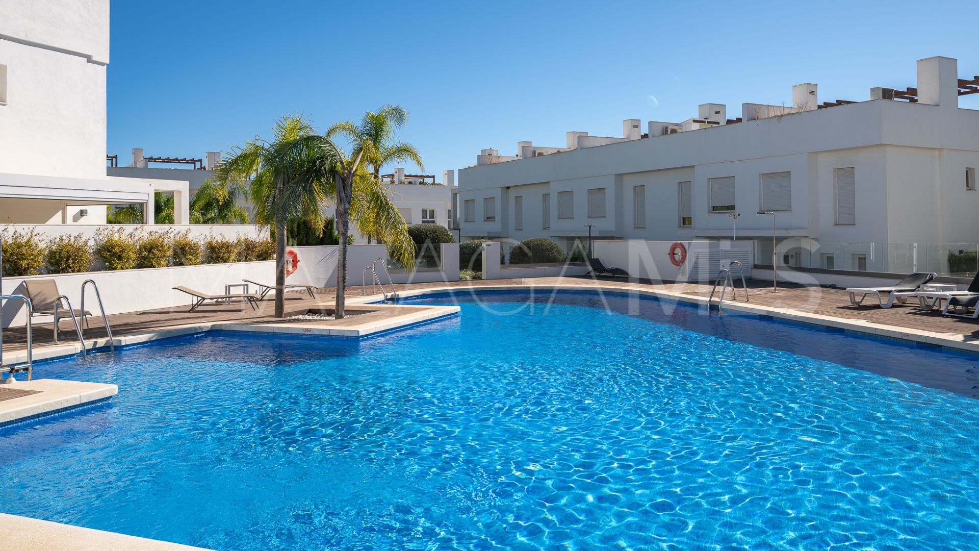 Town house with 4 bedrooms for sale in Calahonda