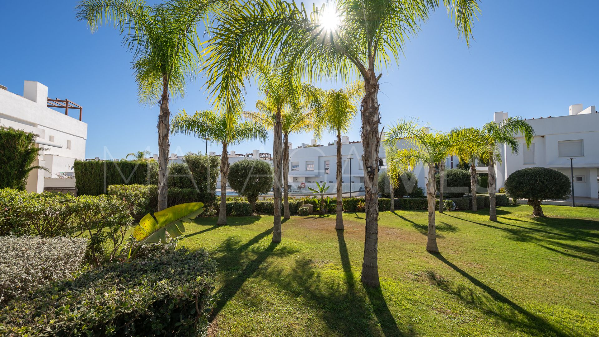 Town house with 4 bedrooms for sale in Calahonda