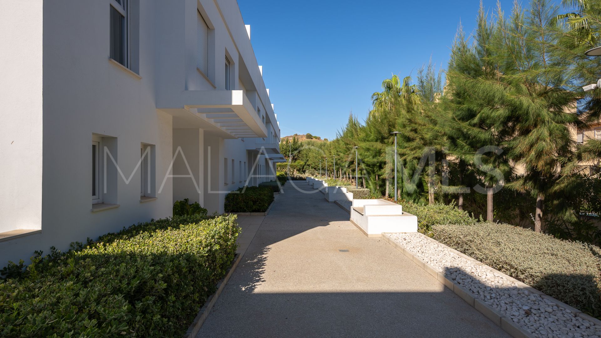 Town house with 4 bedrooms for sale in Calahonda