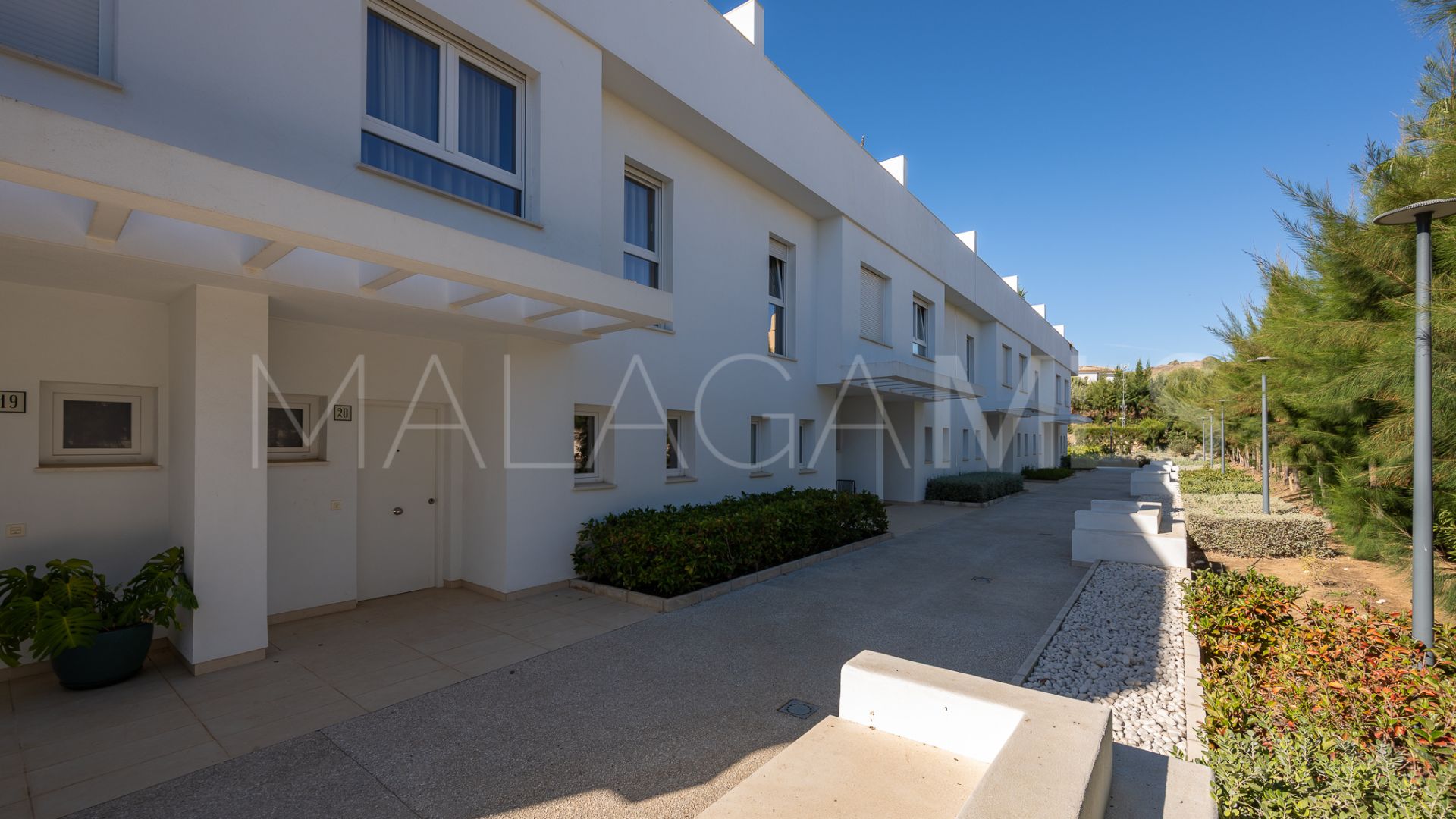 Town house with 4 bedrooms for sale in Calahonda