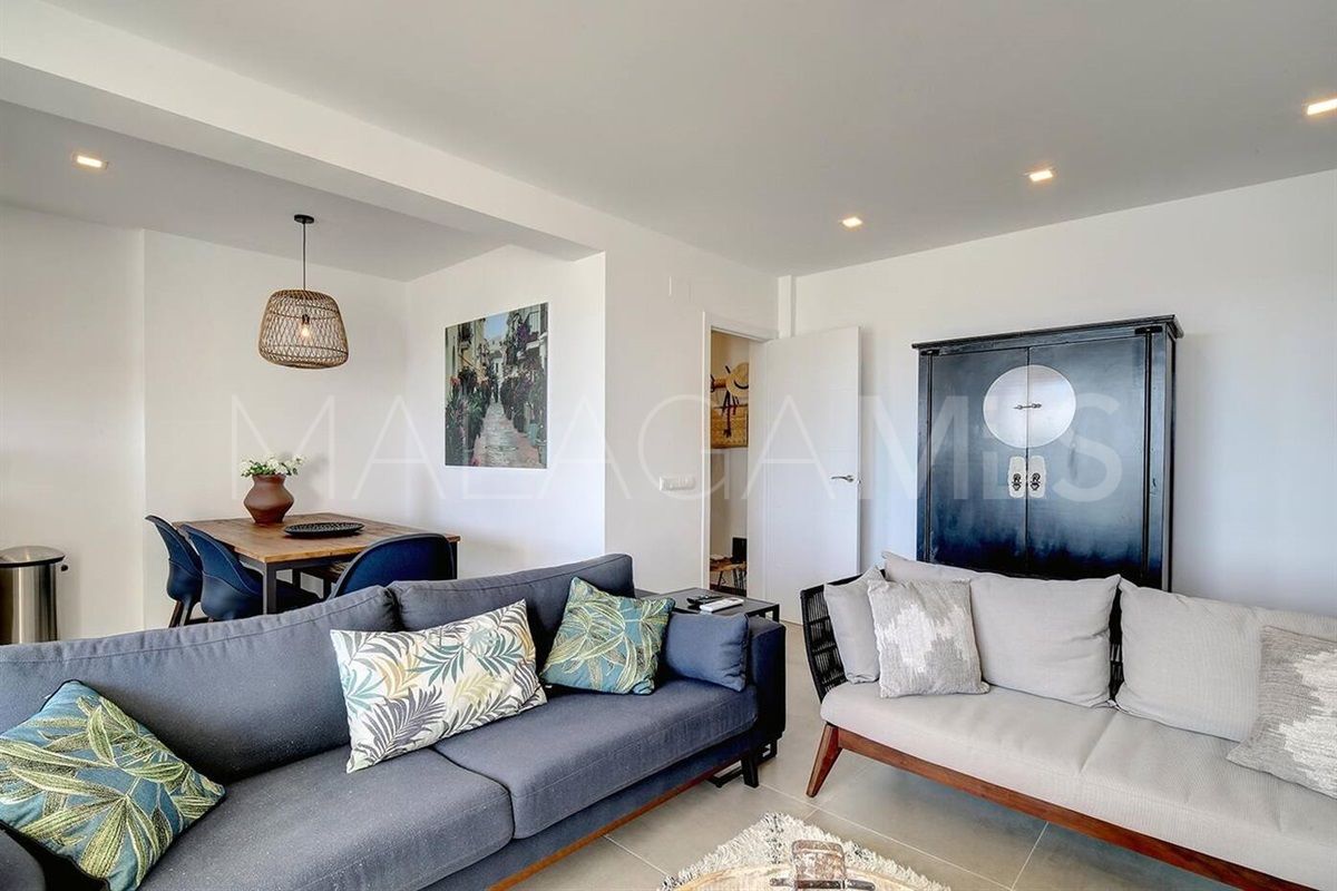 For sale 3 bedrooms apartment in Estepona Town