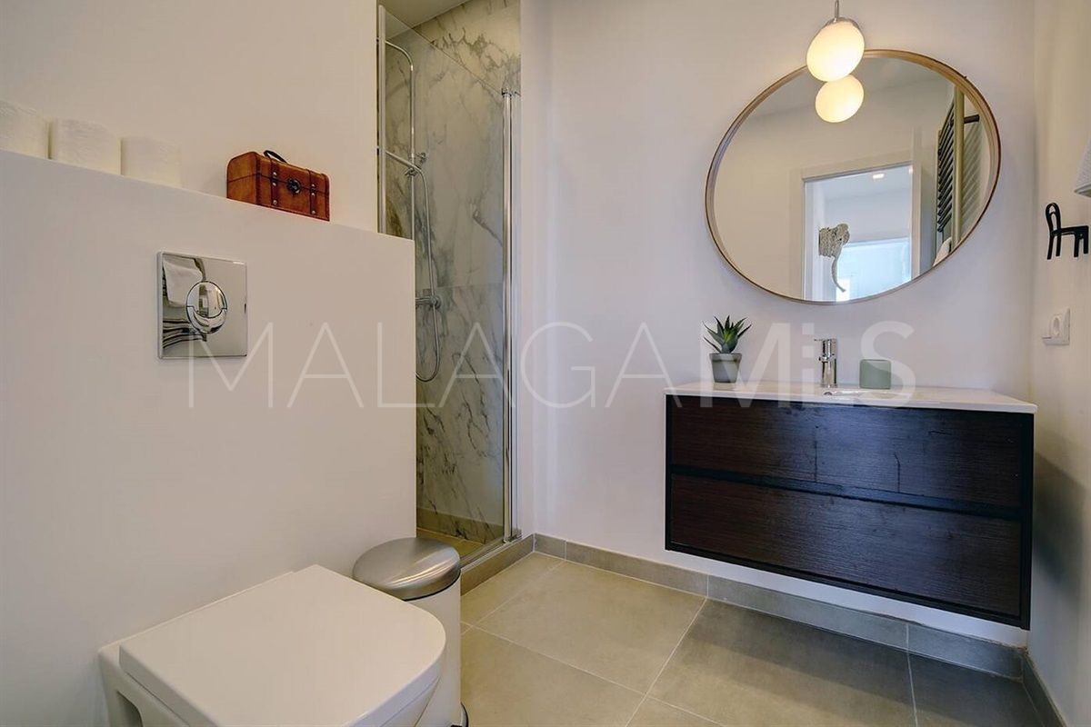 For sale 3 bedrooms apartment in Estepona Town