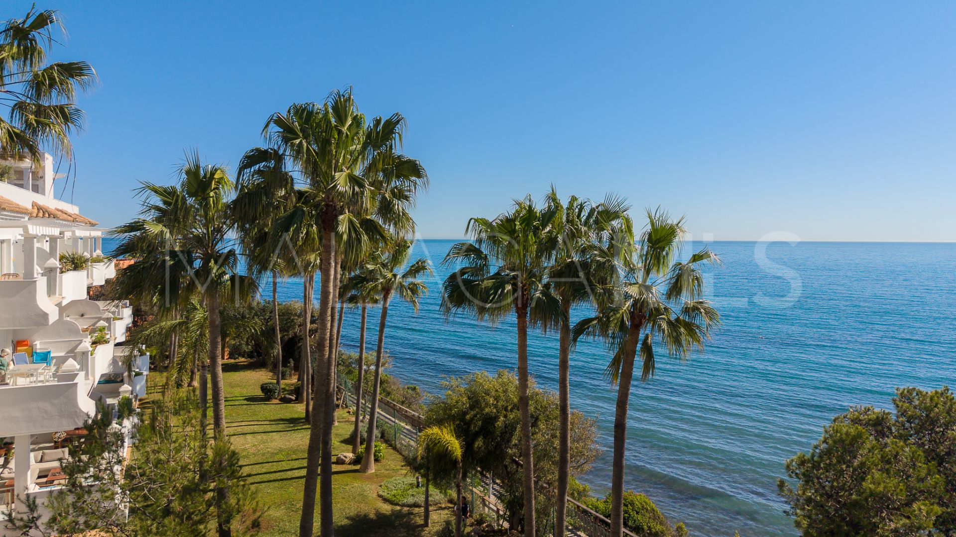Penthouse for sale in Estepona Town