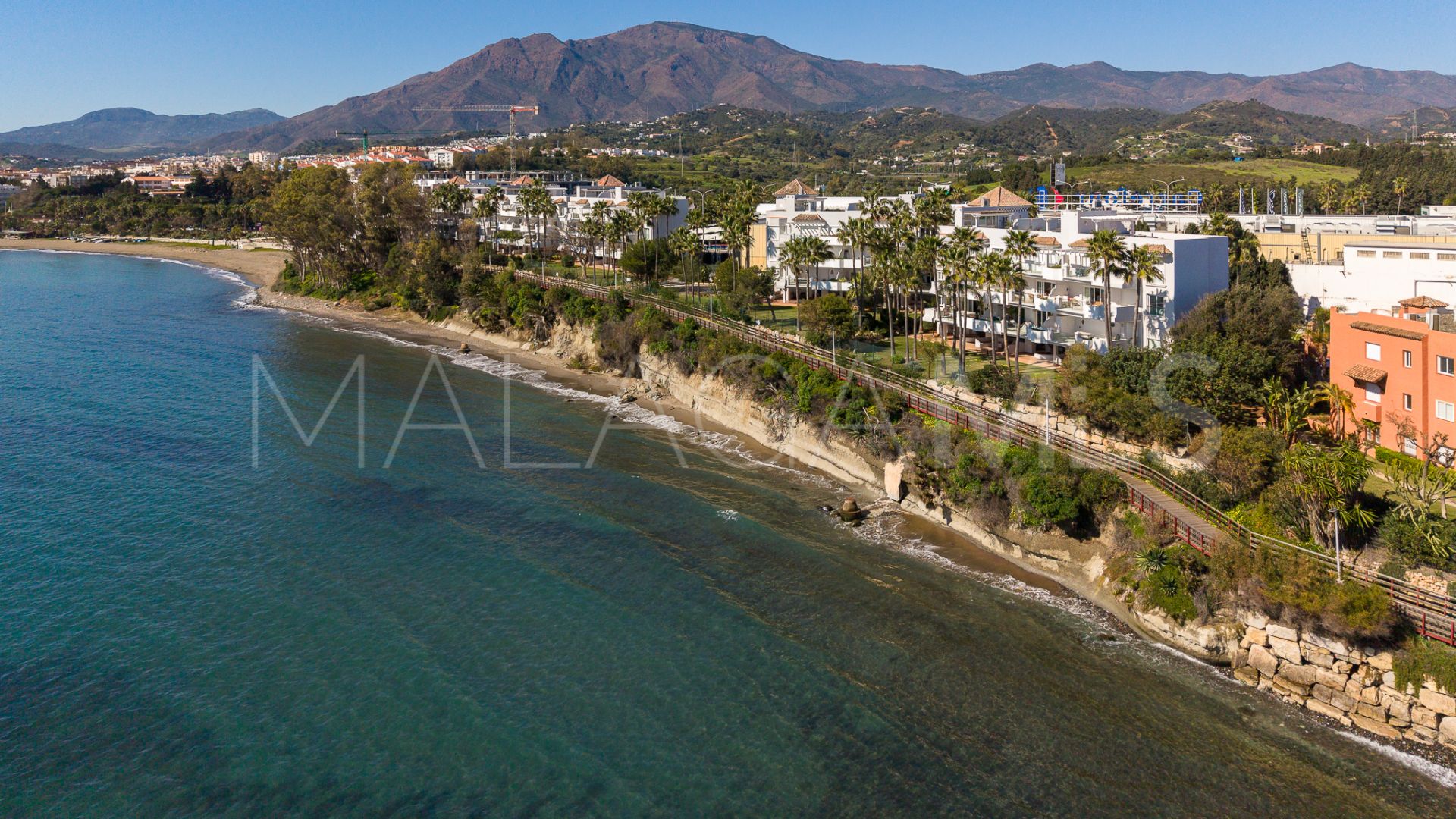 Penthouse for sale in Estepona Town