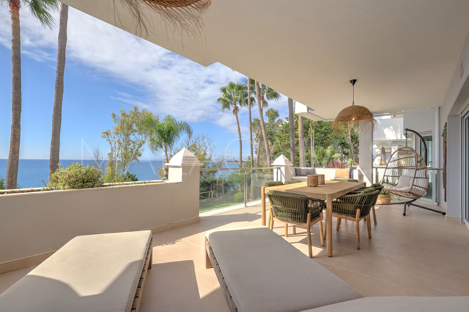 For sale apartment in Estepona Town with 2 bedrooms