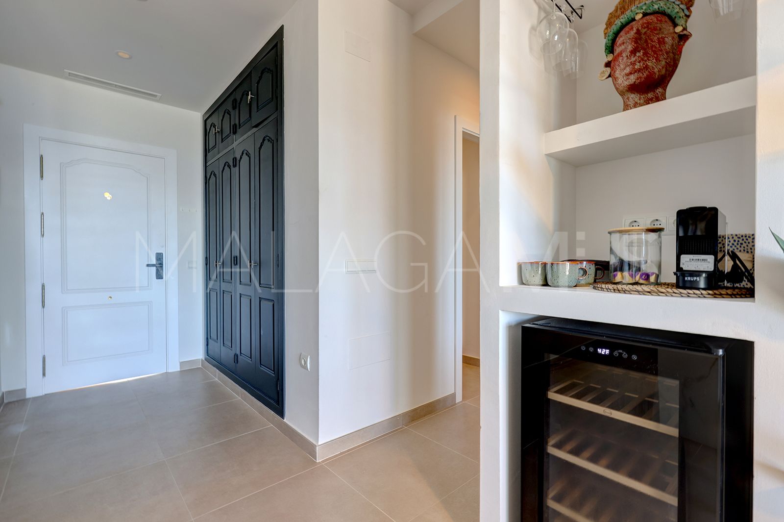 For sale apartment in Estepona Town with 2 bedrooms