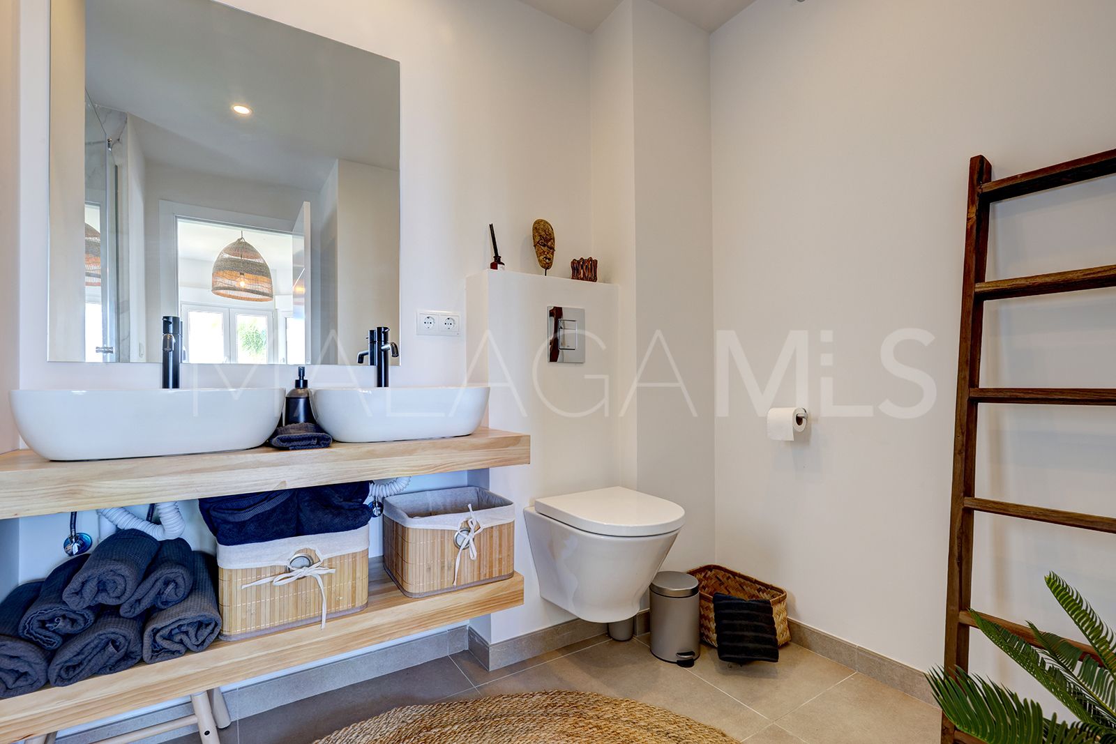 For sale apartment in Estepona Town with 2 bedrooms