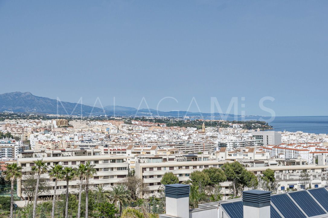 Ático for sale in Estepona Centro de 3 bedrooms