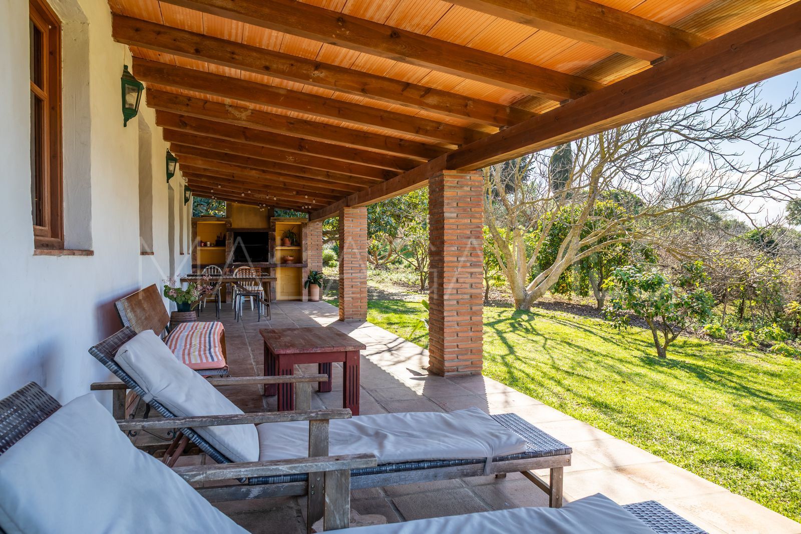 Villa for sale in Casares