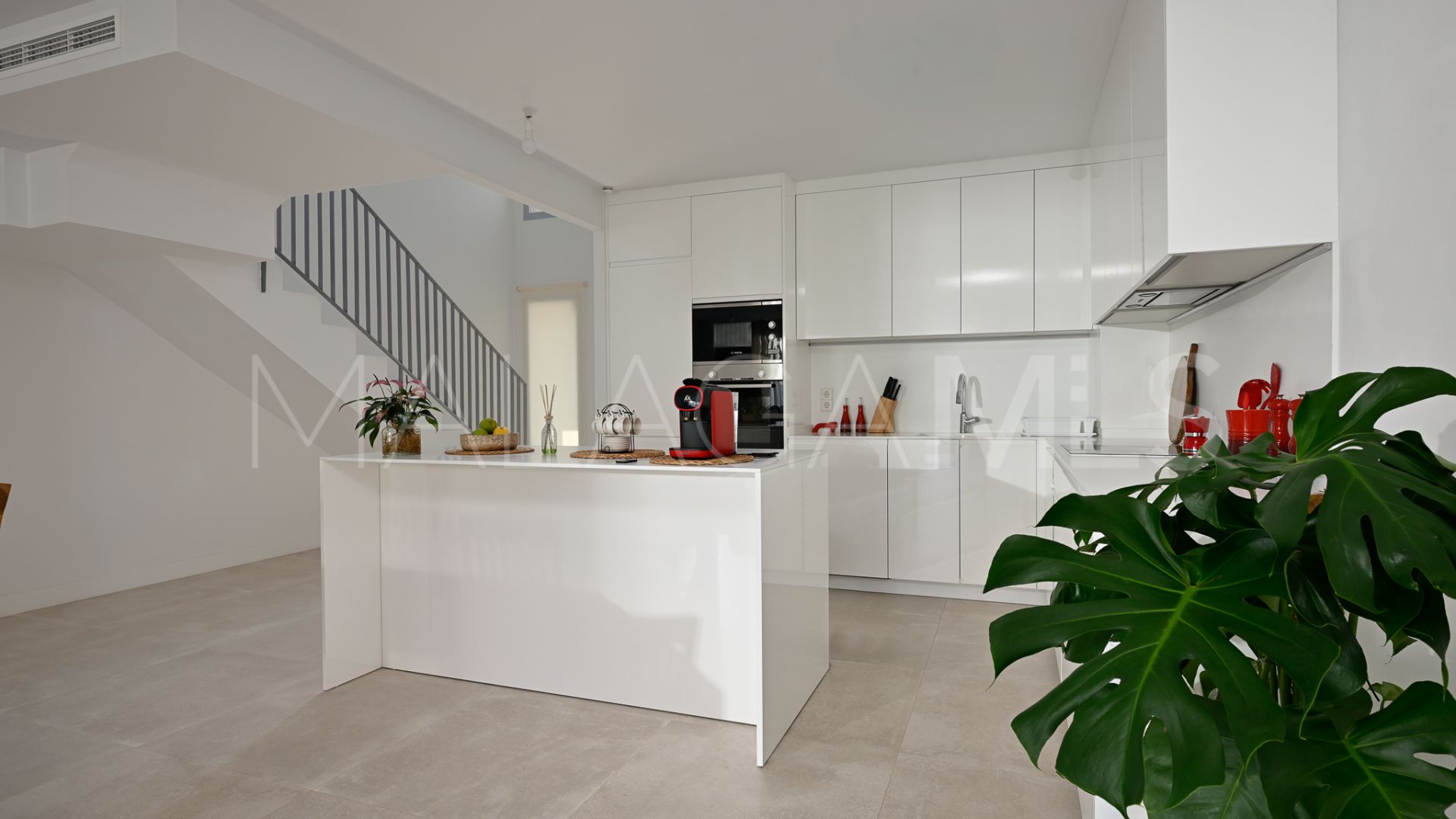 For sale town house in El Chaparral with 3 bedrooms