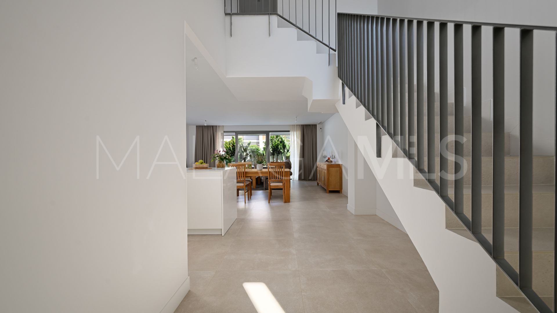 For sale town house in El Chaparral with 3 bedrooms