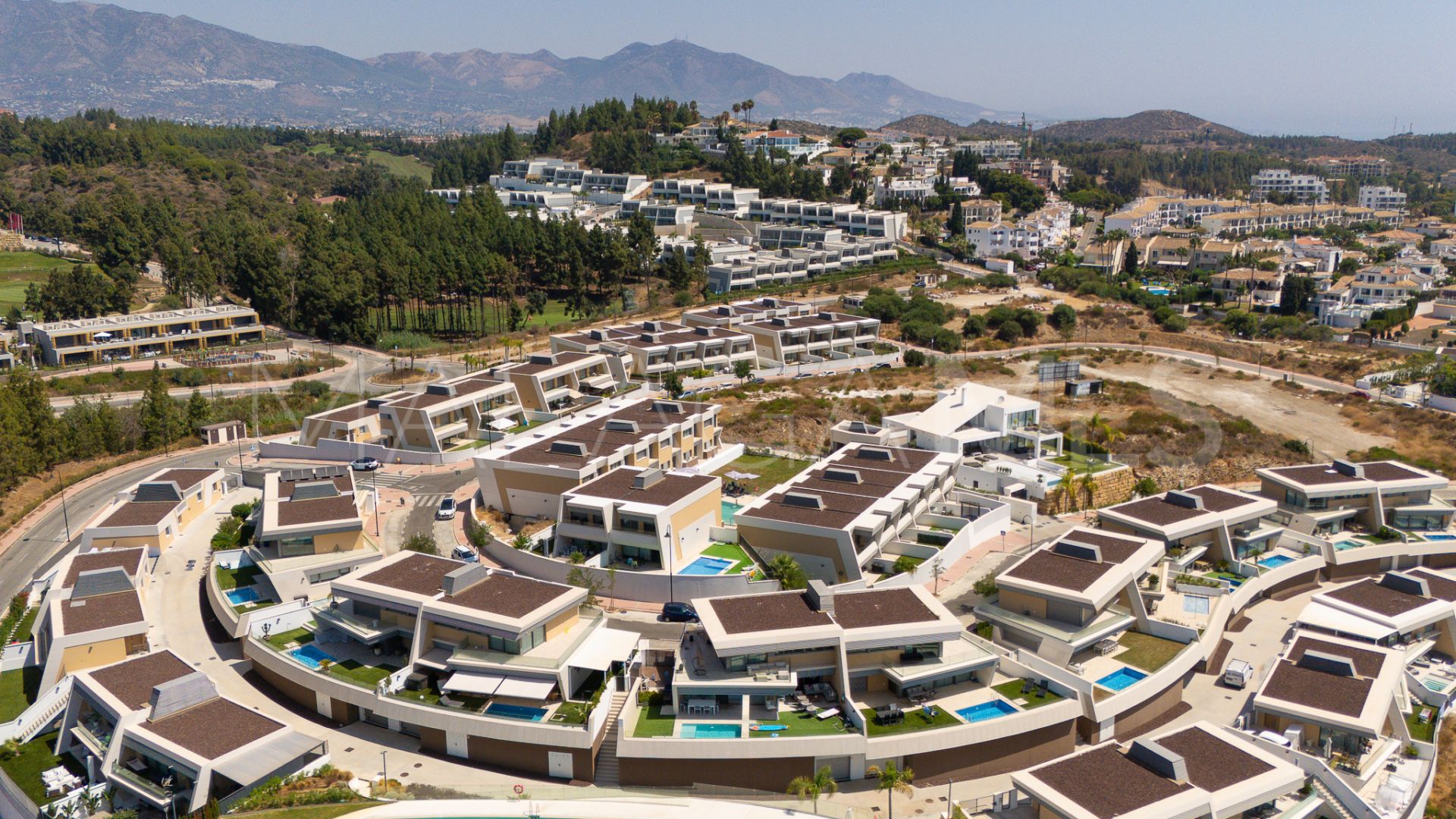 For sale town house in El Chaparral with 3 bedrooms