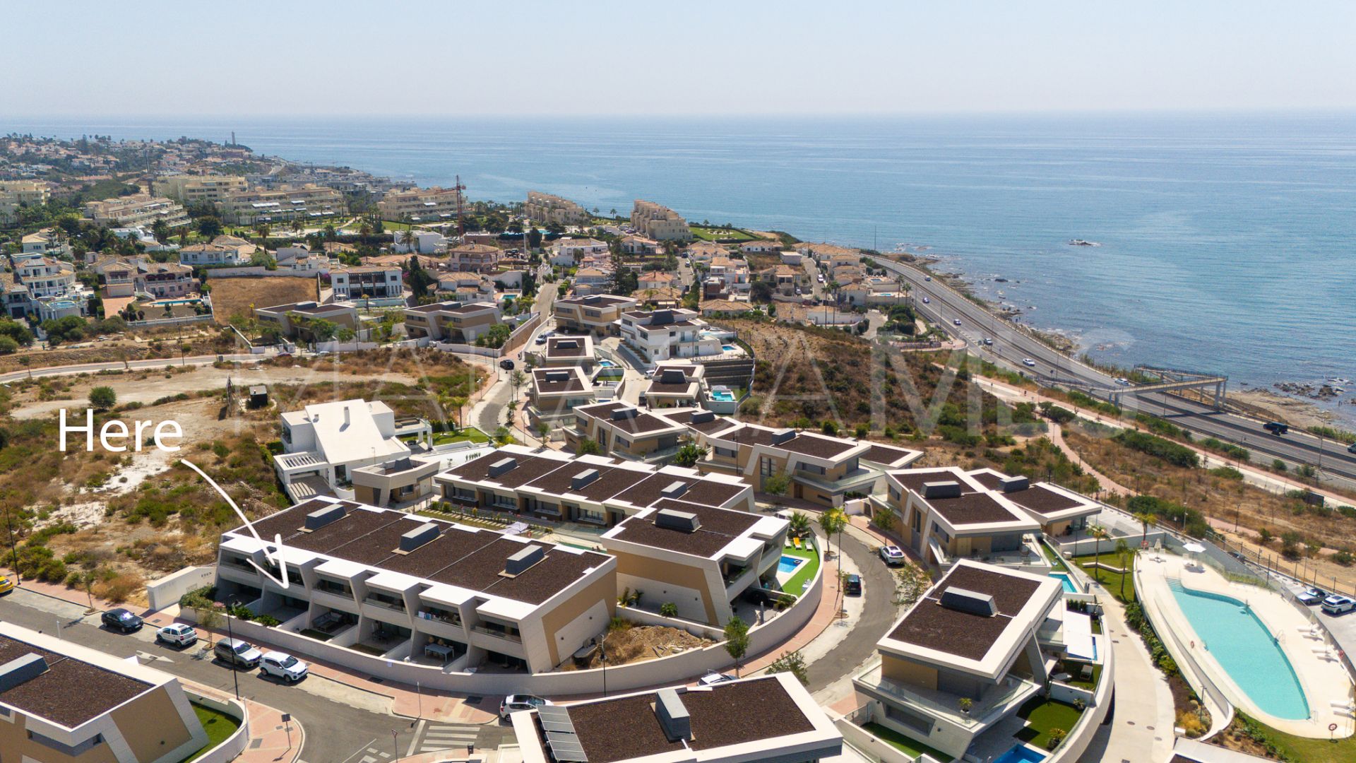 For sale town house in El Chaparral with 3 bedrooms