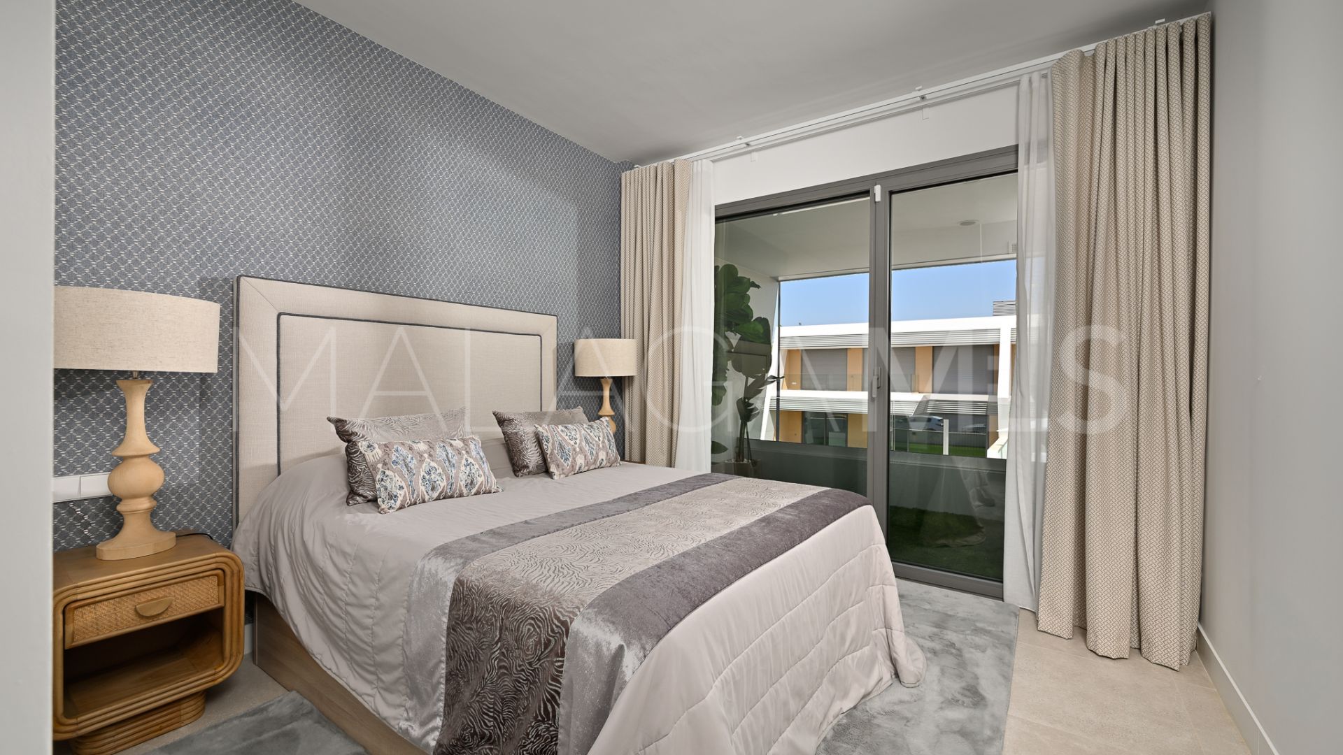 For sale town house in El Chaparral with 3 bedrooms