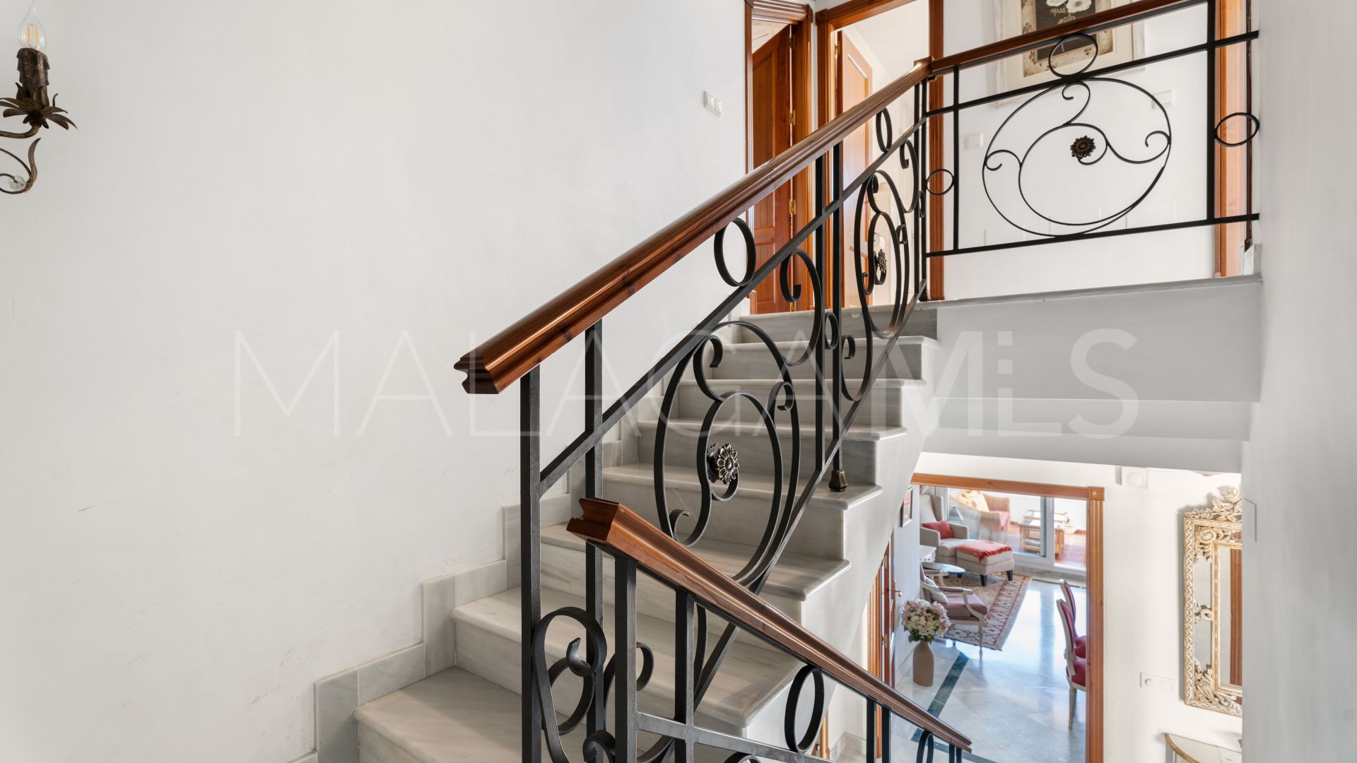 Zweistöckiges penthouse for sale in Nueva Andalucia