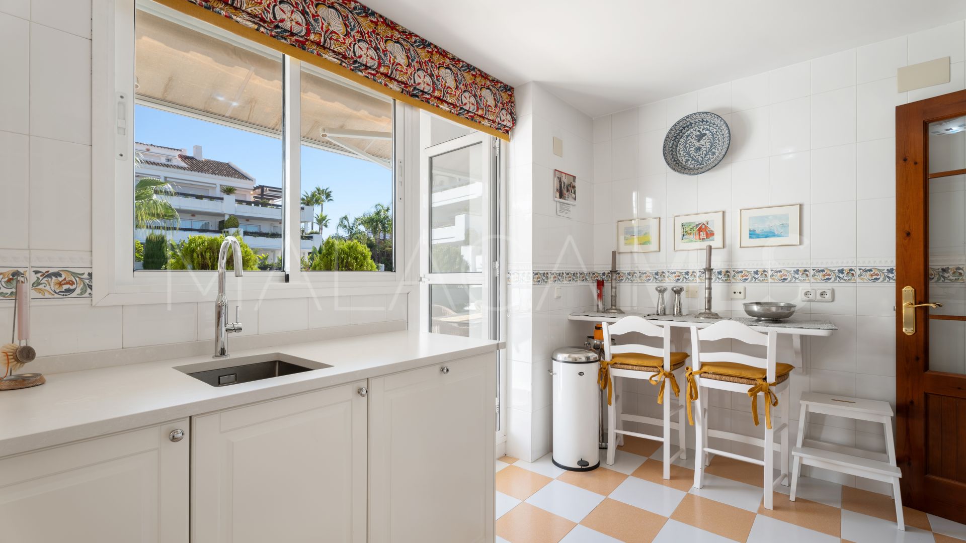 Zweistöckiges penthouse for sale in Nueva Andalucia