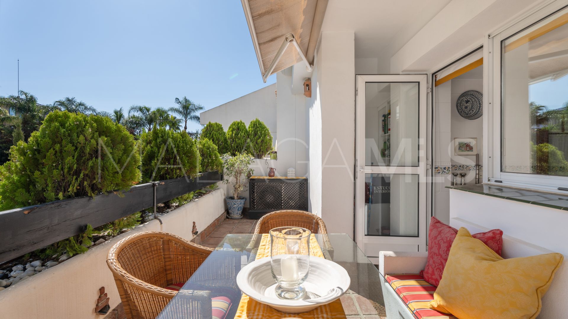 Zweistöckiges penthouse for sale in Nueva Andalucia