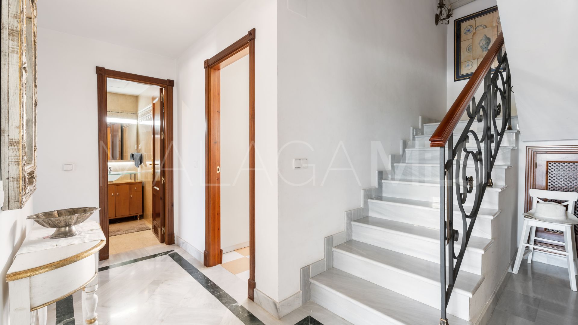 Zweistöckiges penthouse for sale in Nueva Andalucia