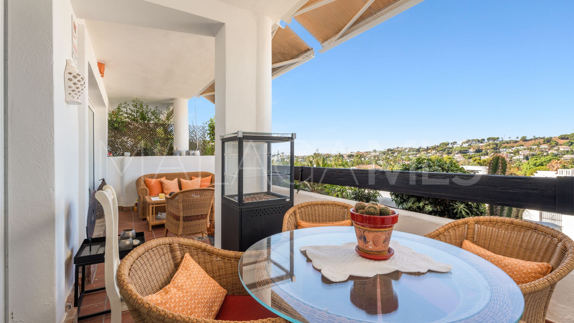 Zweistöckiges penthouse for sale in Nueva Andalucia