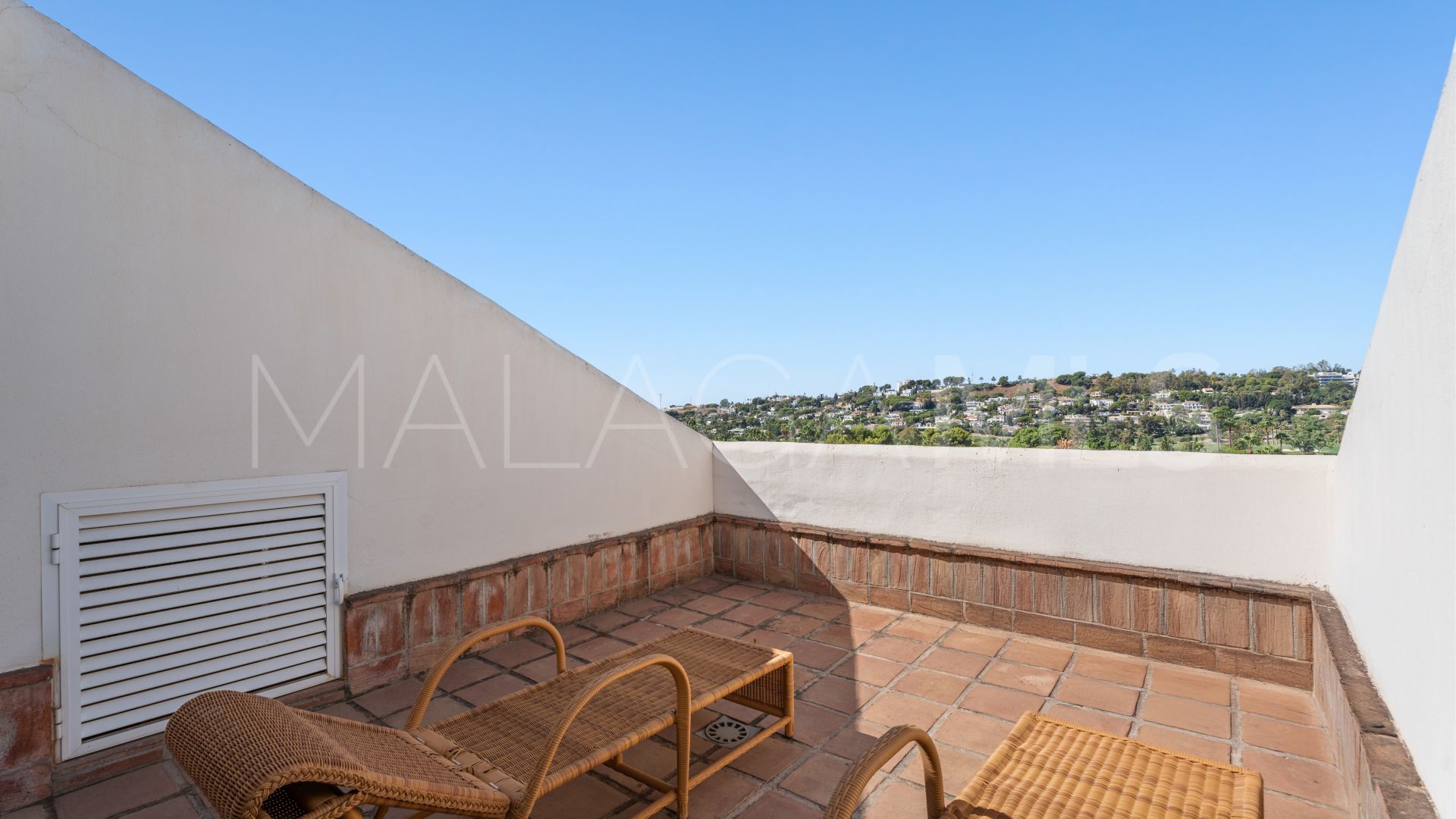 Zweistöckiges penthouse for sale in Nueva Andalucia