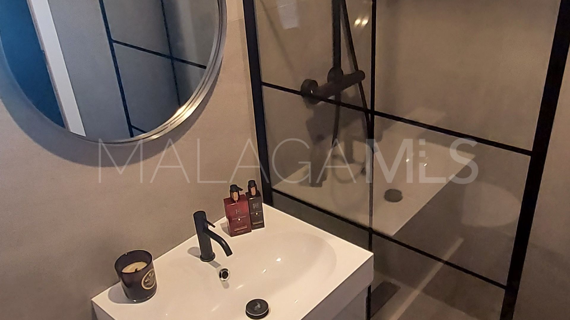 Villa for sale in Alhaurin de la Torre