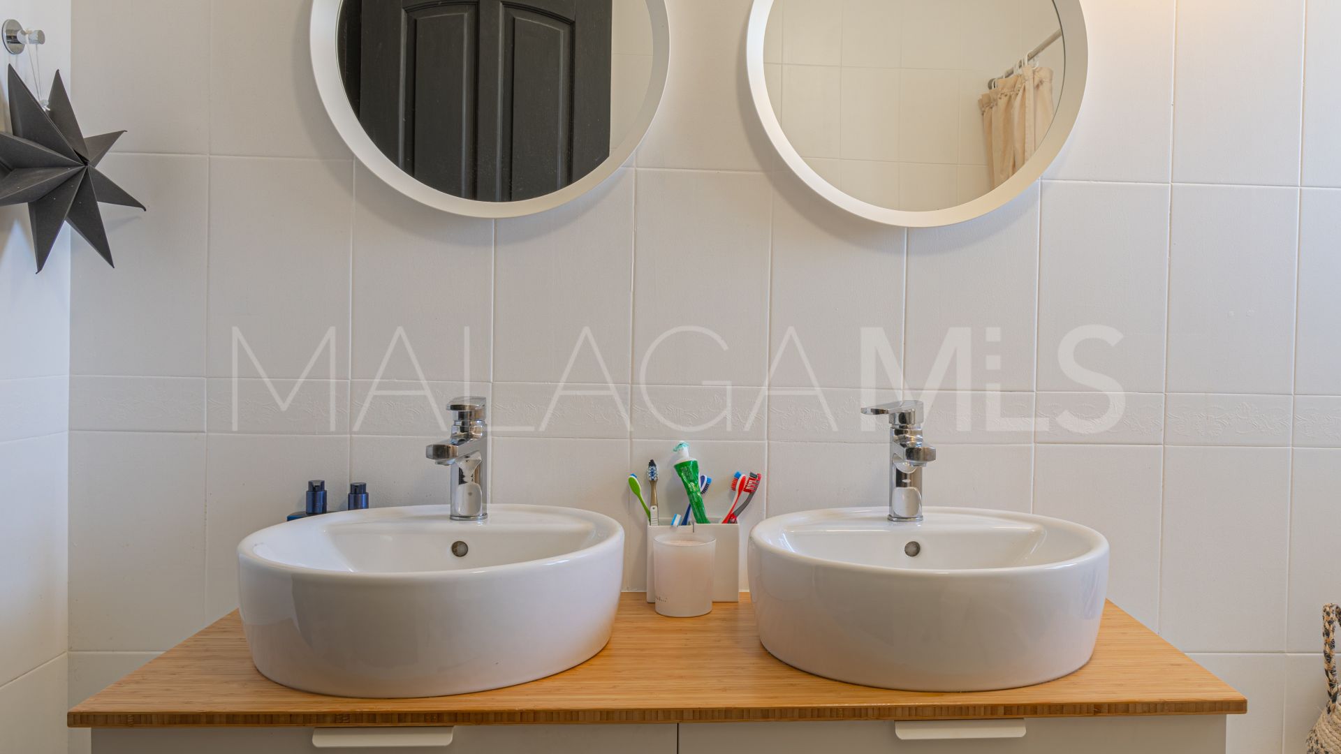 Villa for sale in Alhaurin de la Torre