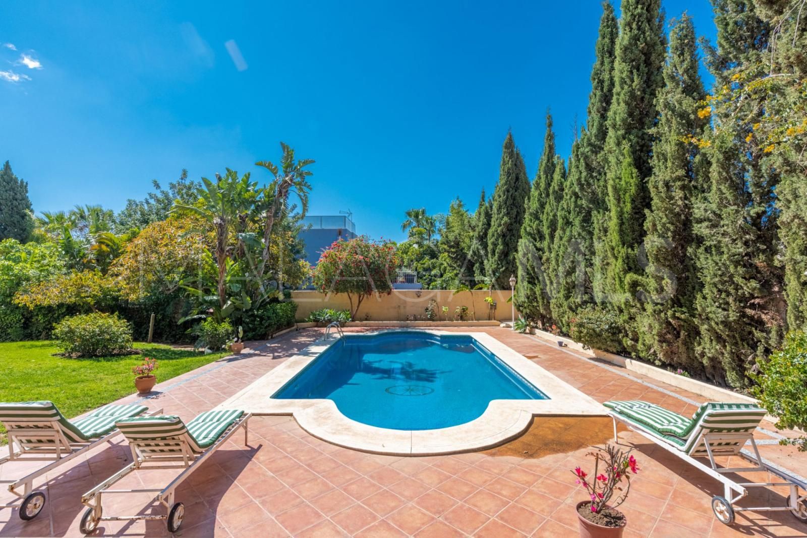 Villa for sale de 8 bedrooms in Marbella Ciudad