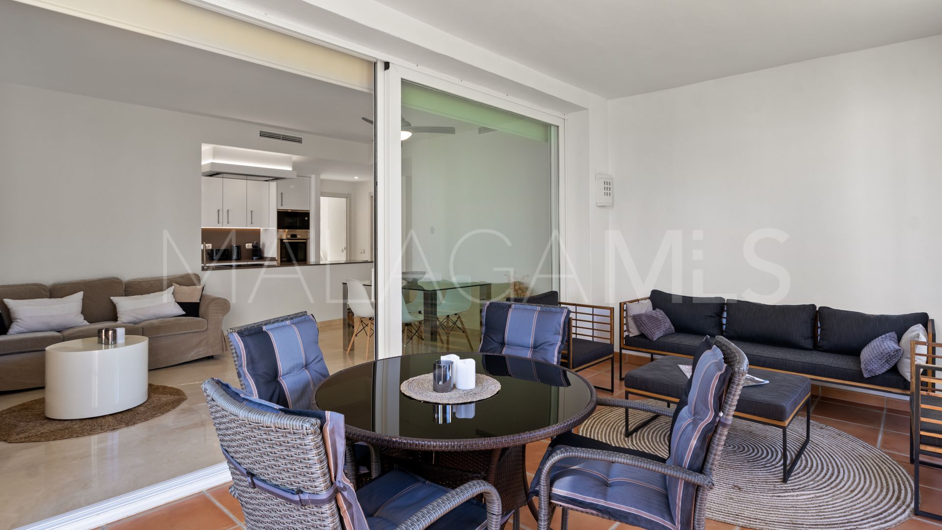For sale Alcazaba Lagoon apartment with 2 bedrooms