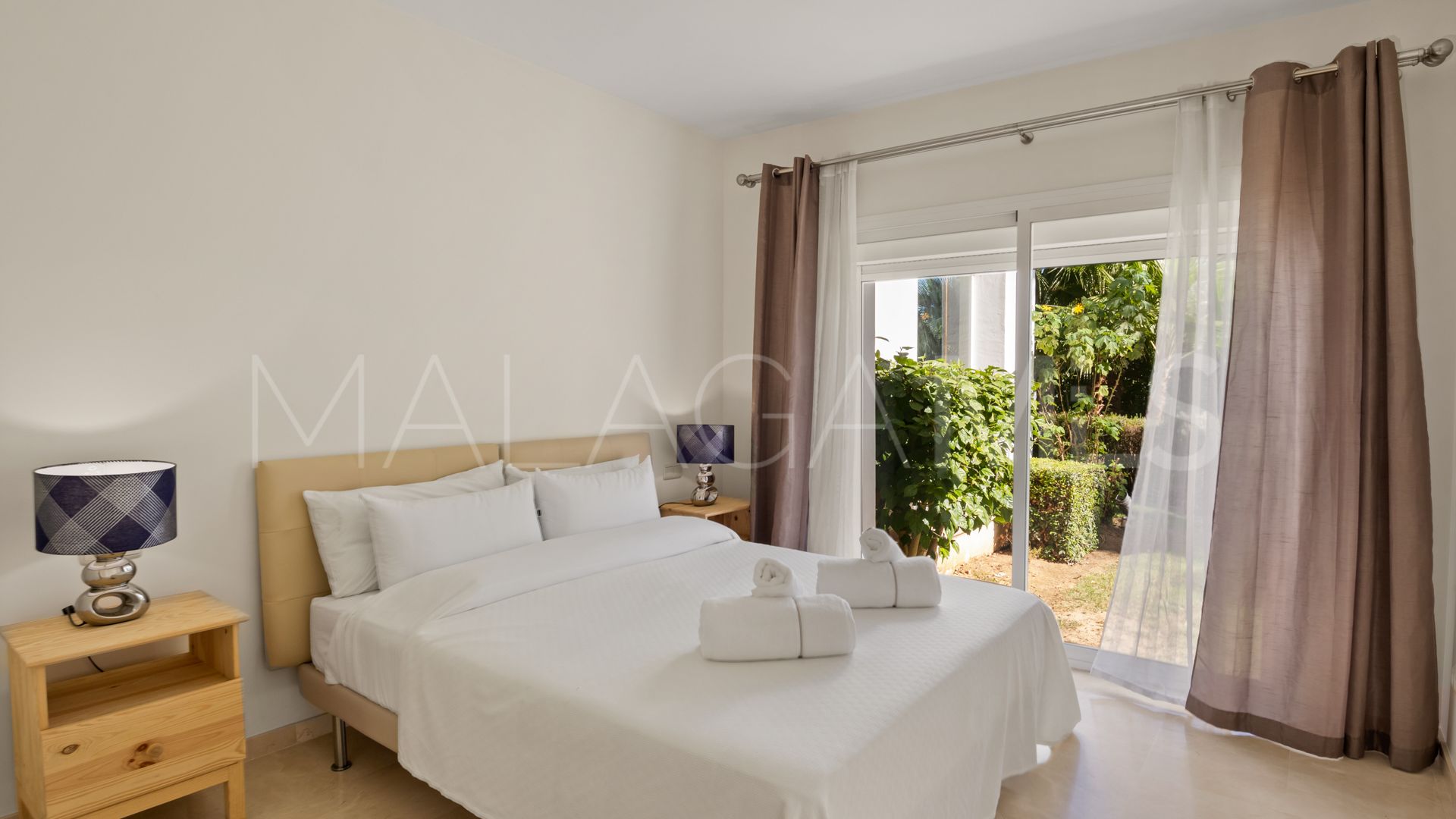 For sale Alcazaba Lagoon apartment with 2 bedrooms