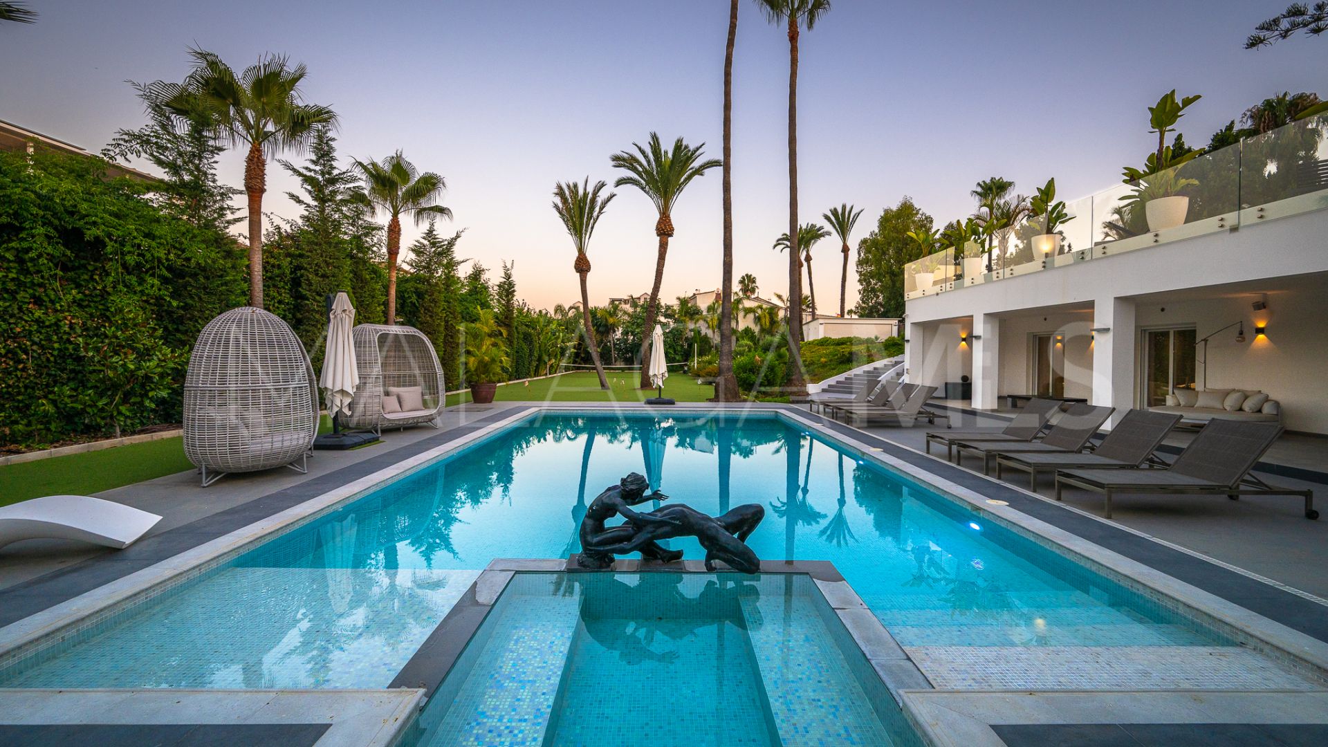 Villa for sale in Atalaya