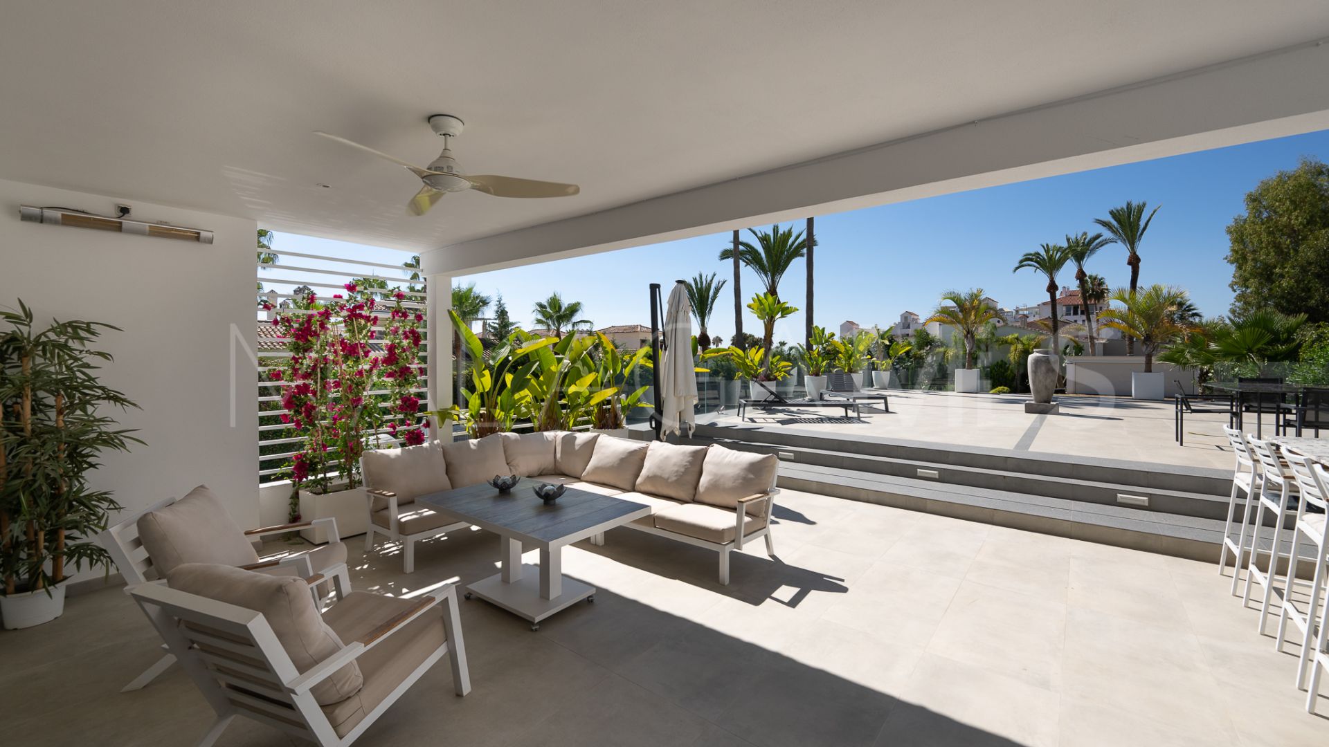 Villa for sale in Atalaya