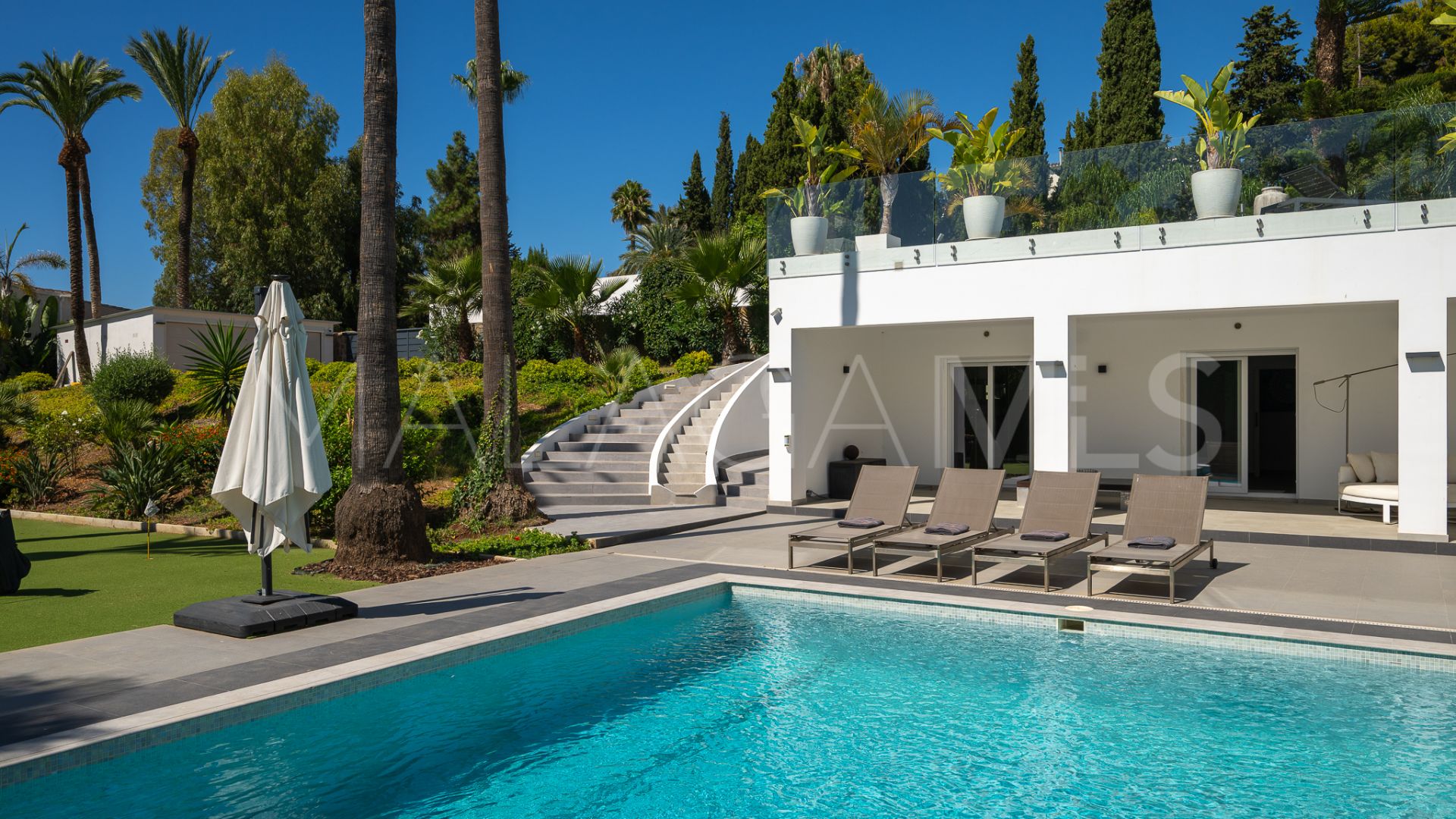 Villa for sale in Atalaya