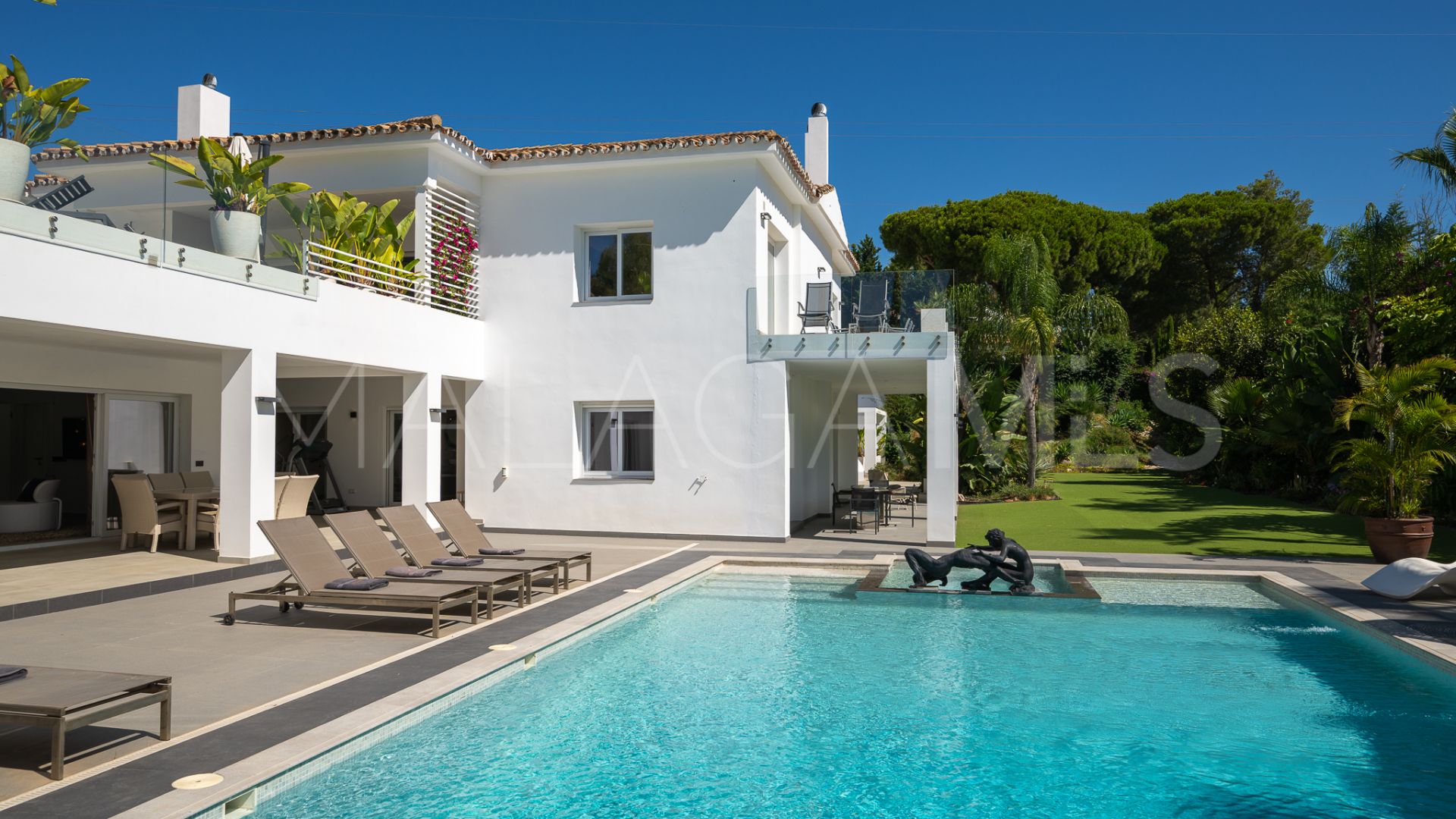 Villa for sale in Atalaya