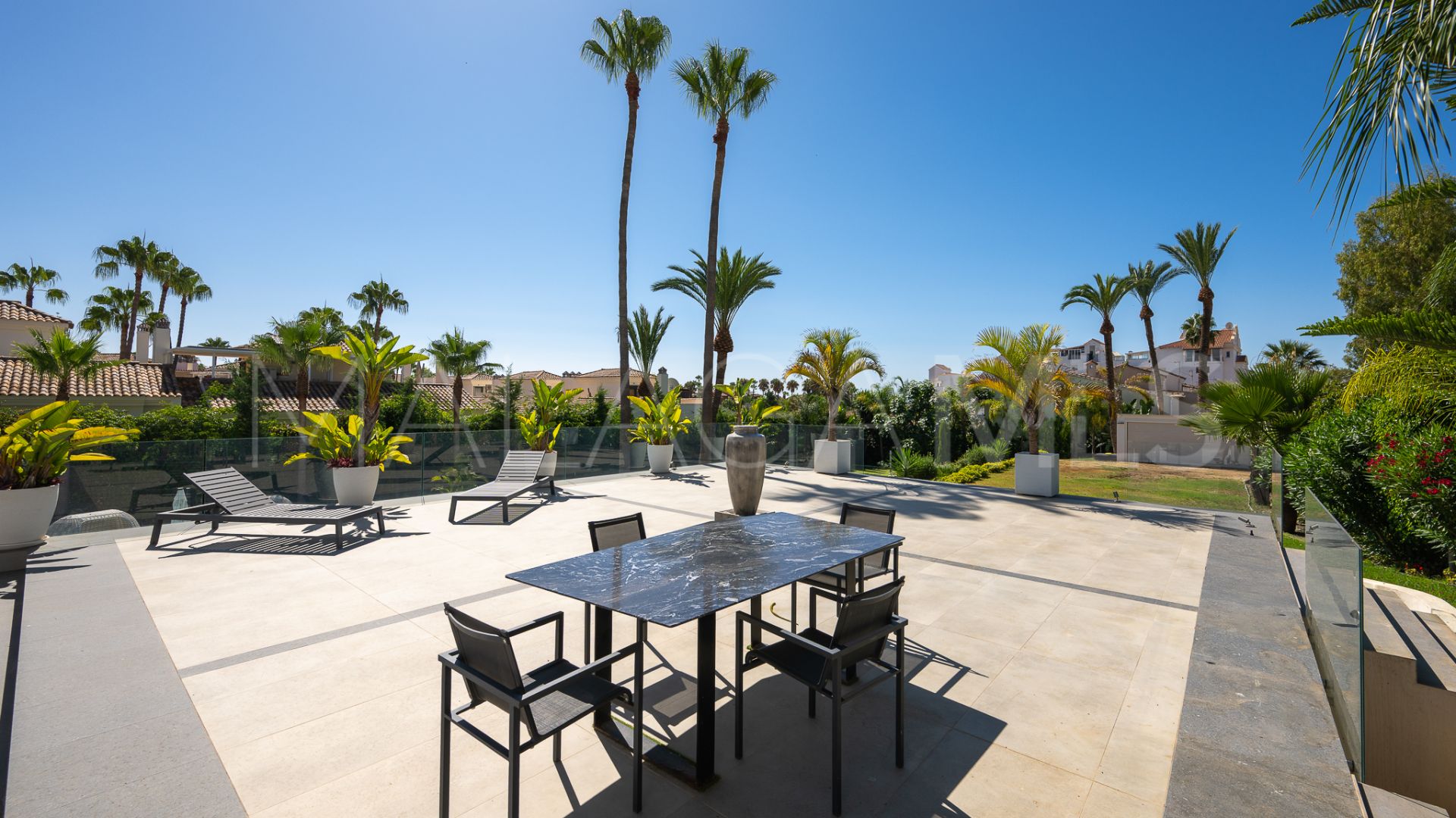 Villa for sale in Atalaya