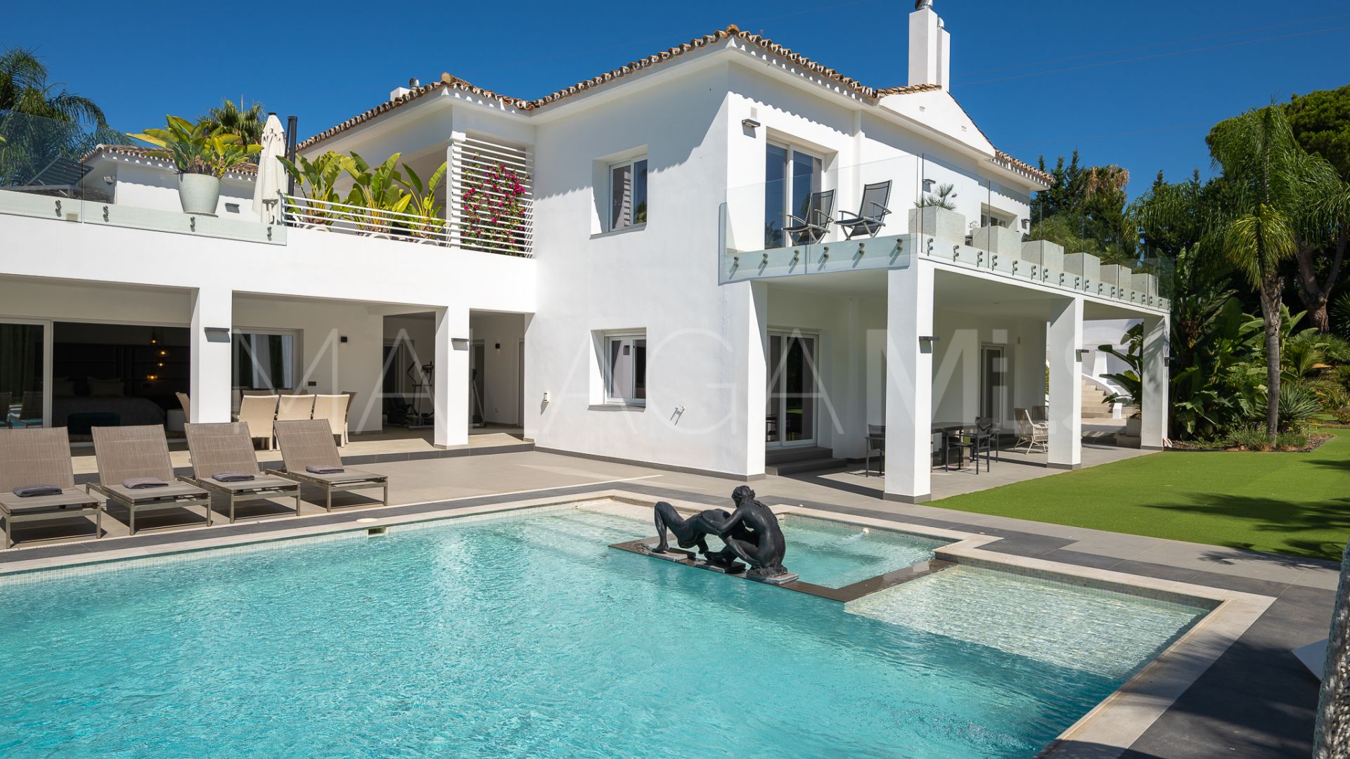Villa for sale in Atalaya