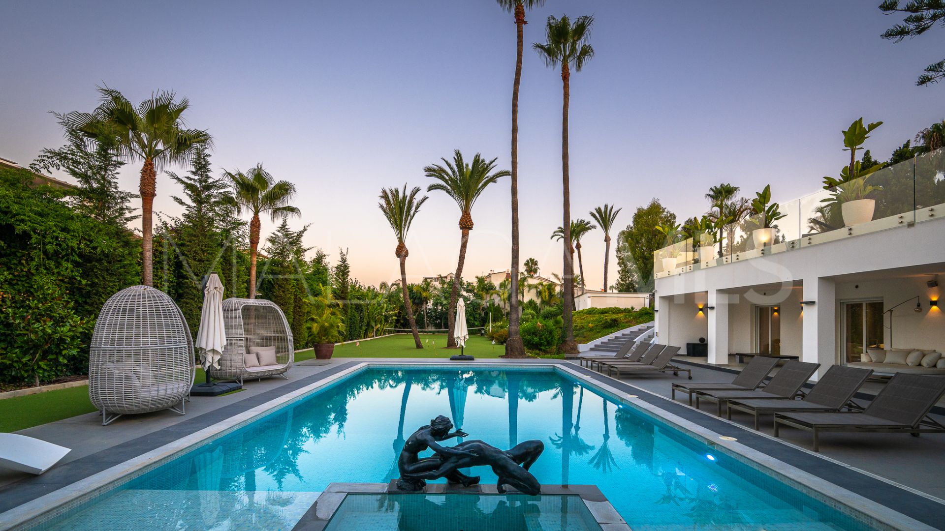 Villa for sale in Atalaya