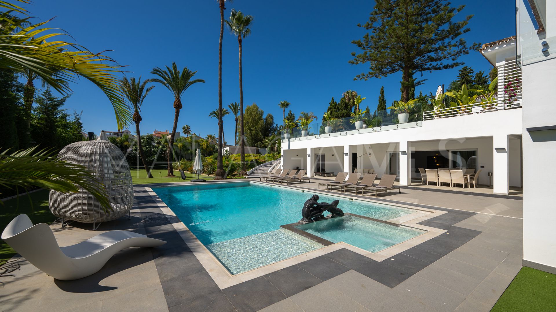 Villa for sale in Atalaya