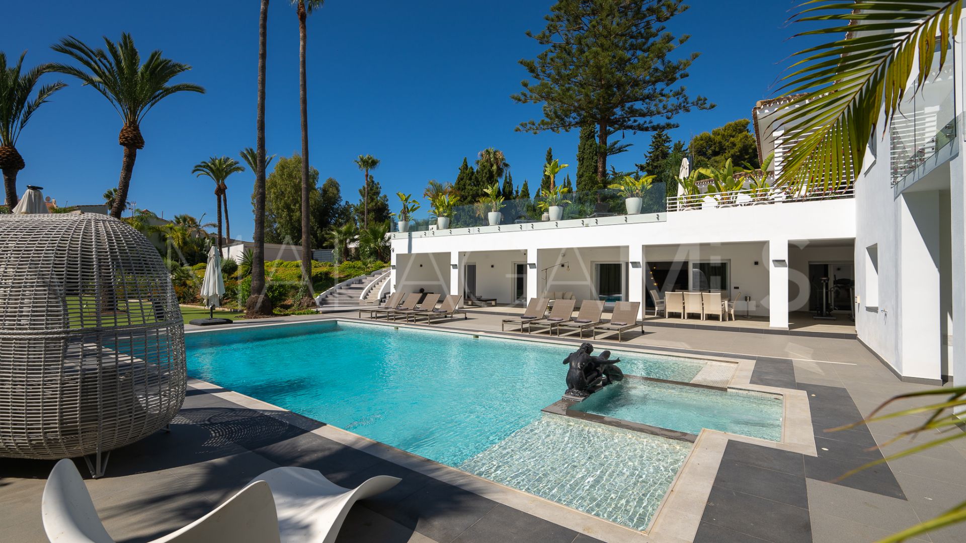 Villa for sale in Atalaya