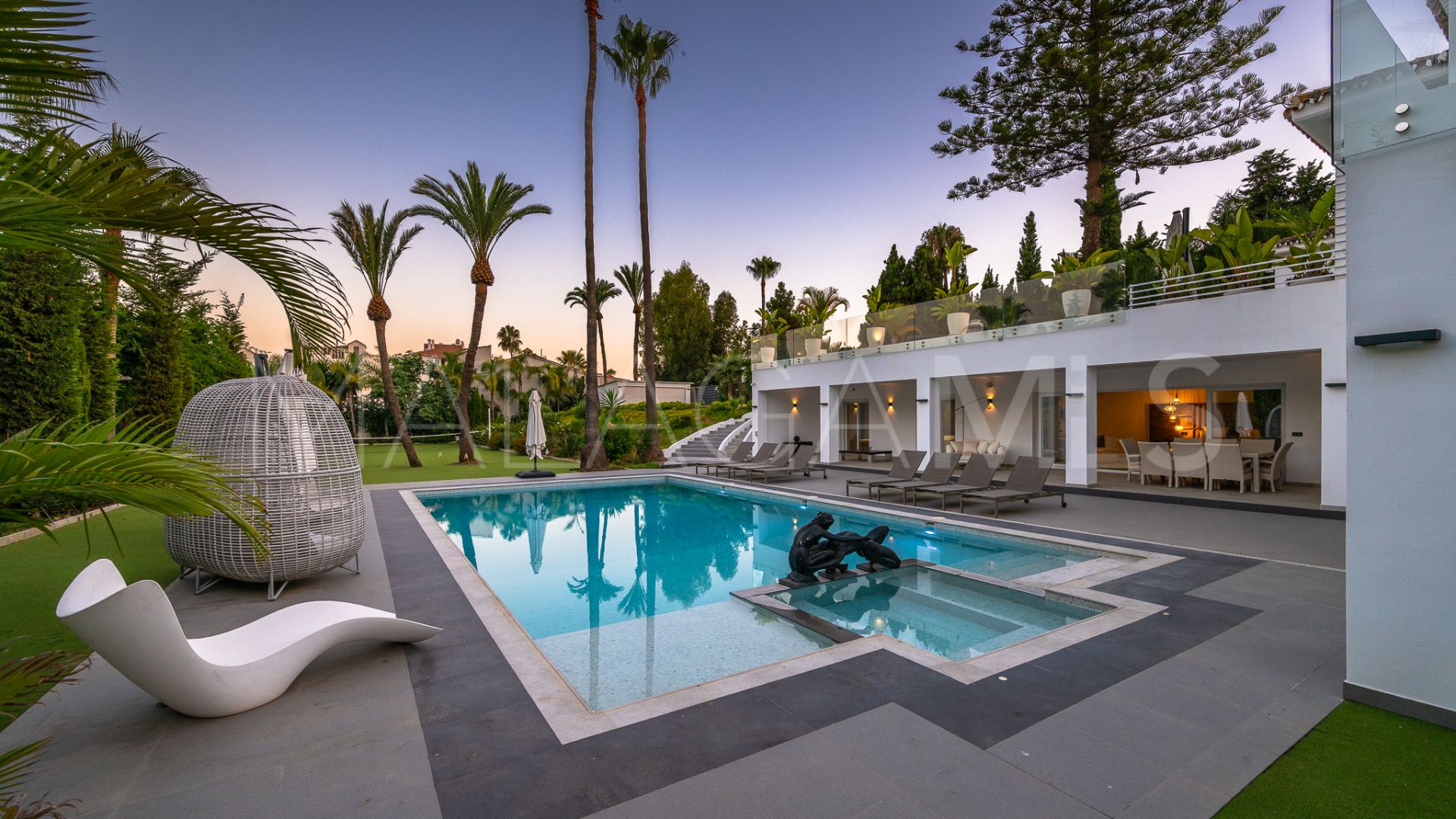 Villa for sale in Atalaya