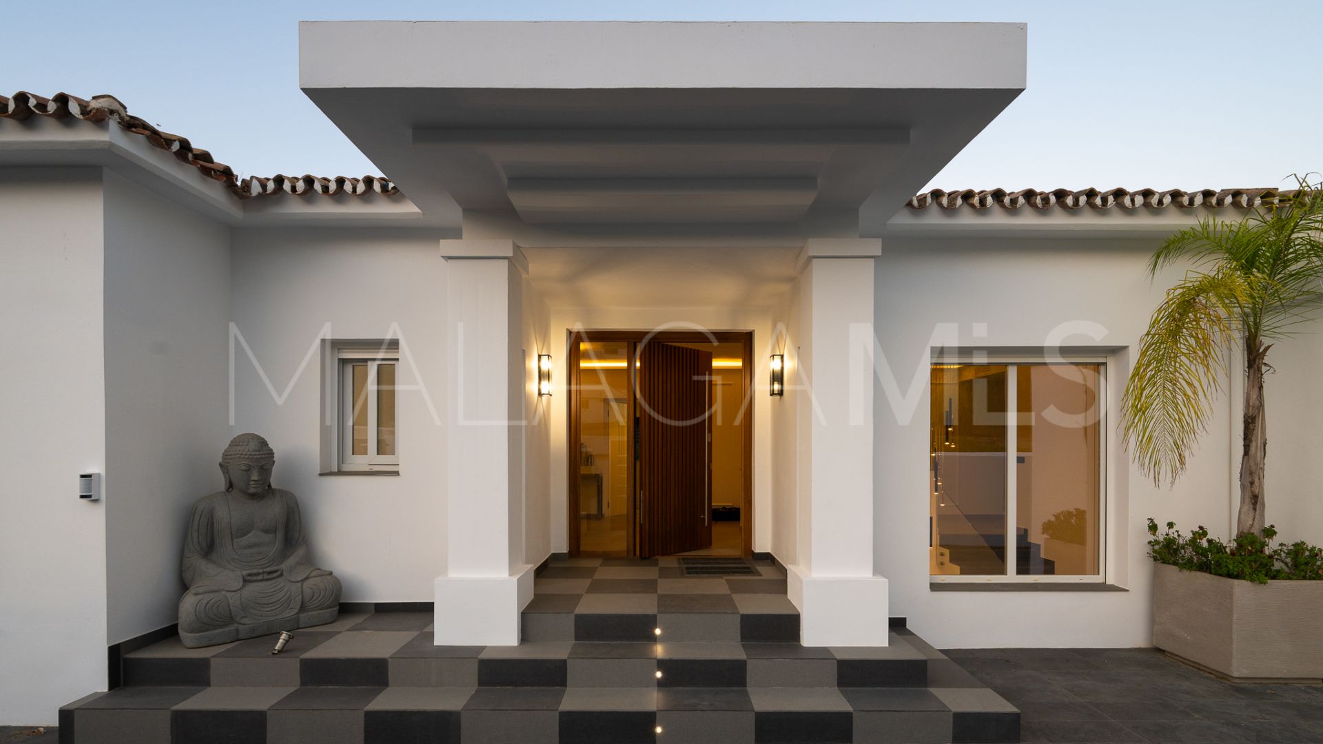 Villa for sale in Atalaya