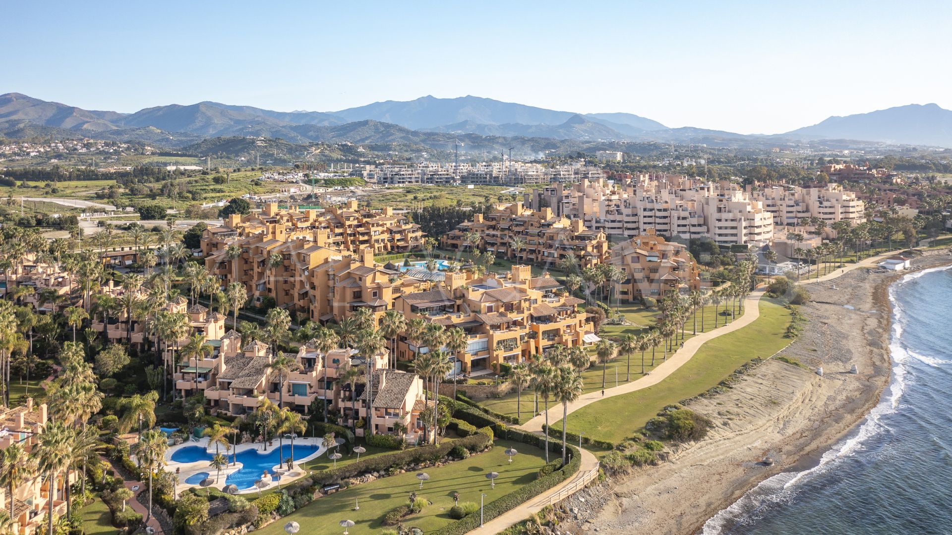 Apartamento planta baja a la venta in Los Granados del Mar with 4 bedrooms