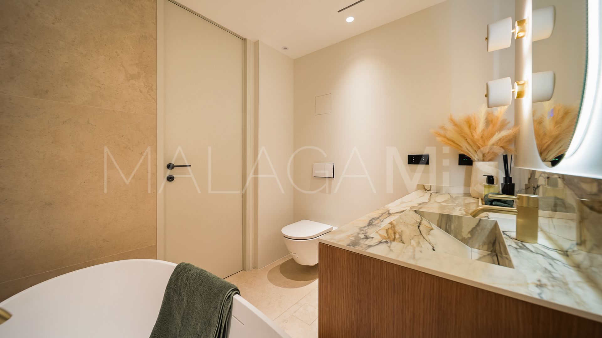 3 bedrooms apartment in Las Lomas del Marbella Club for sale