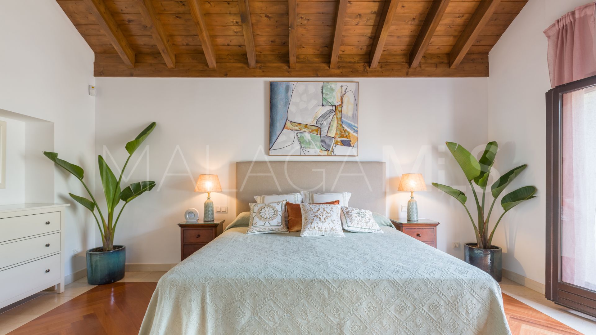 Villa for sale in Casasola with 6 bedrooms