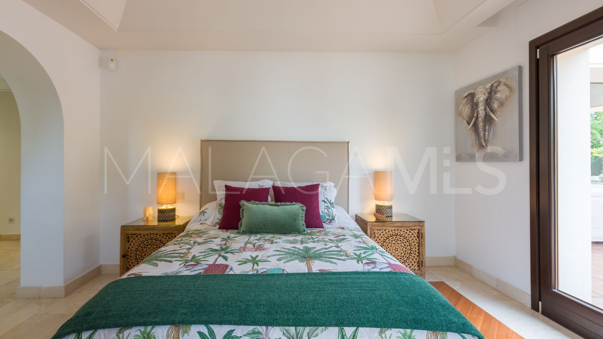 Villa for sale in Casasola with 6 bedrooms