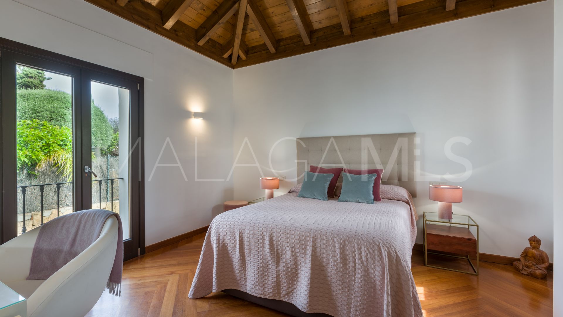 Villa for sale in Casasola with 6 bedrooms