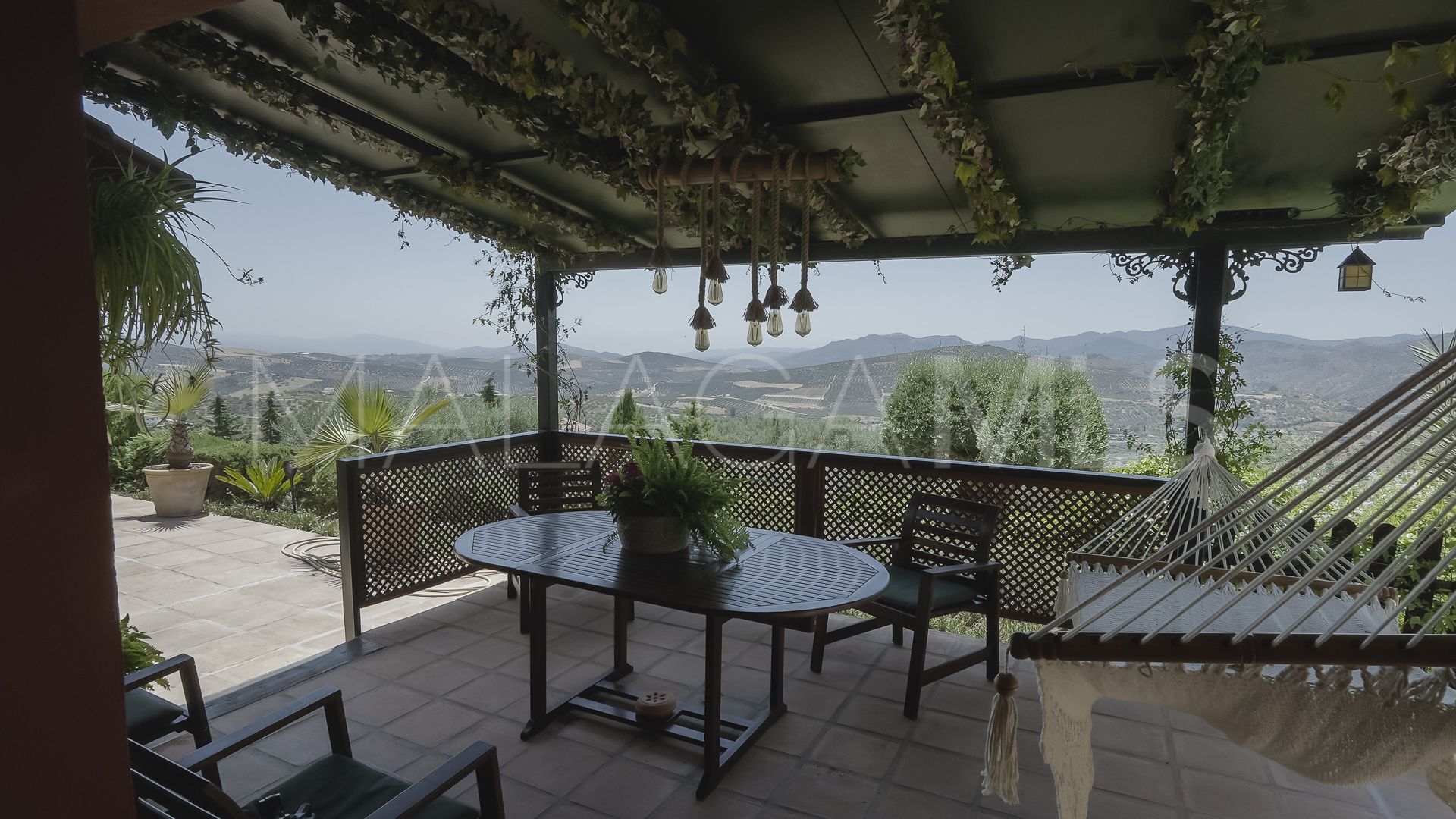 For sale 3 bedrooms country house in Riogordo
